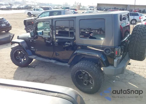 2007 Jeep Wrangler Unlimited Sahara z USA, uszkodzony, nr VIN 1J4GA59147L146117